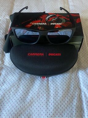 NIB Carrera Ducati Matte Black Wrap Sunglasses Sport Performance Shades w/Case